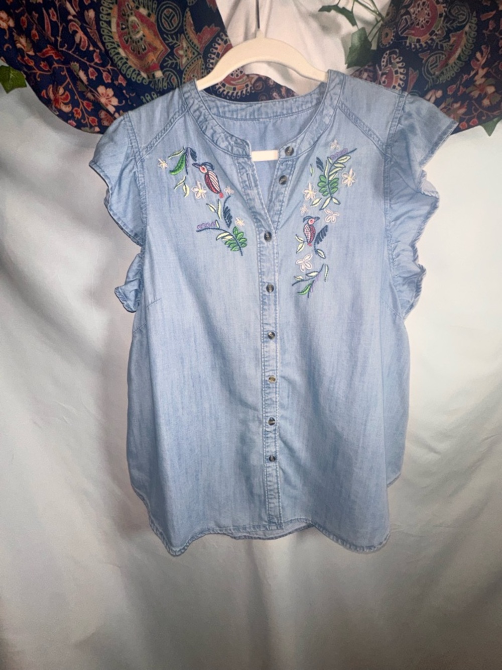 Melissa McCarthy Seven7 Light Blue Embroidered Chambray Button-Down Top